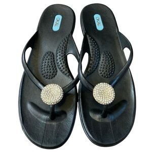 Oka B Lucky Flip Flops Womens ML Black Rhinestone Bling Cruise Vacation Wedding